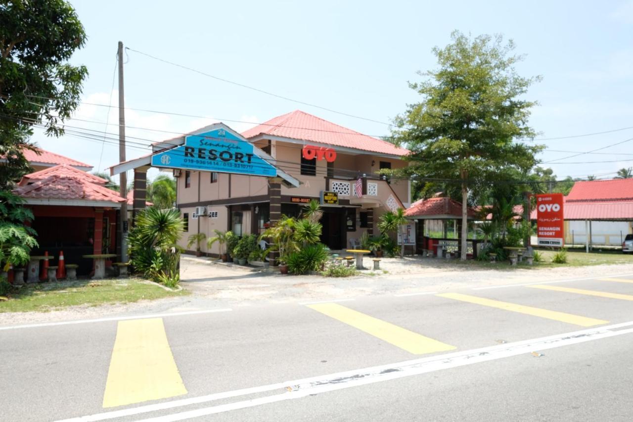 오요 44005 세낭인 리조트 앤 카페 툼팻 외부 사진